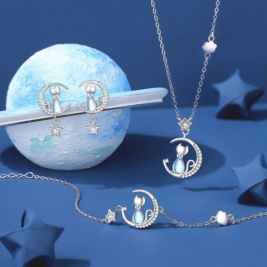 Moonlight Whisker — Cat Charm Bracelet